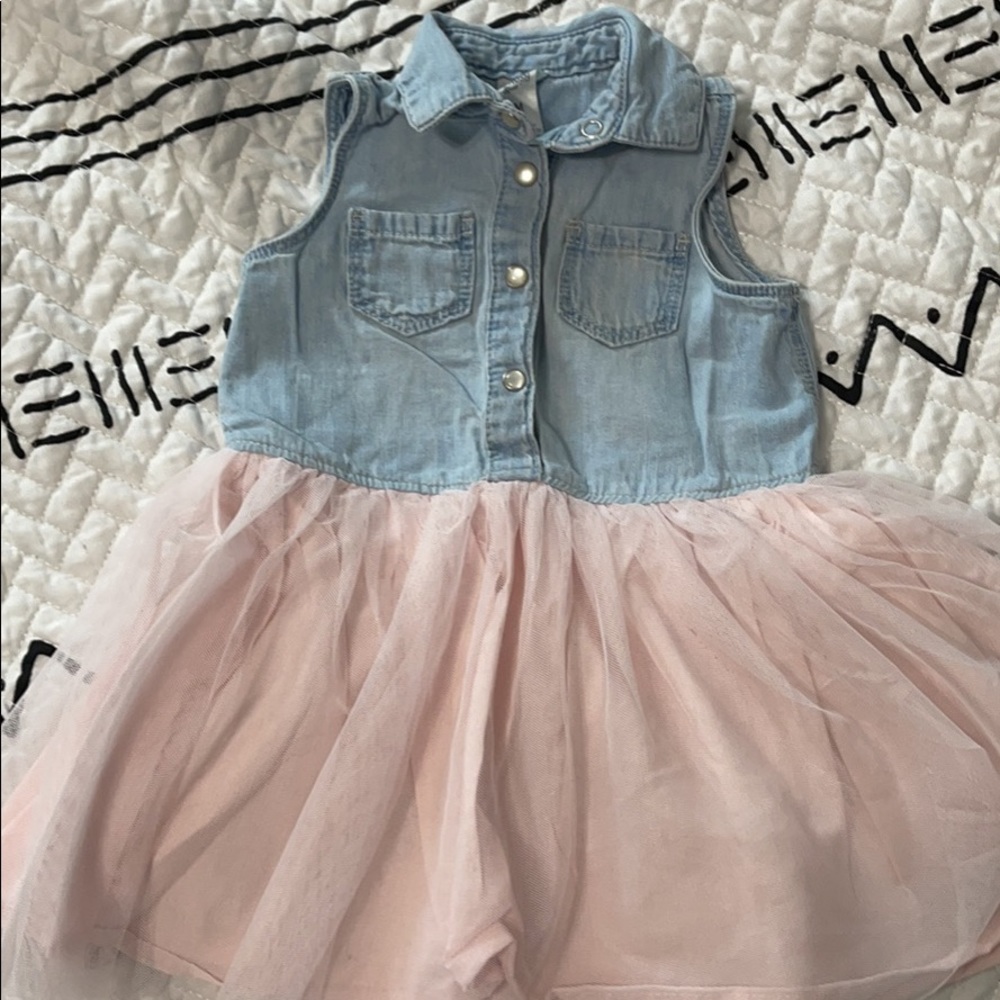 Oshkosh dress size 12 months